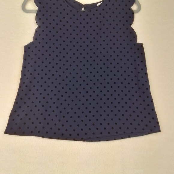 West Moon Sleeveless Blouse Size Small in Blue w/ Black Polka Dots - Picture 9 of 11